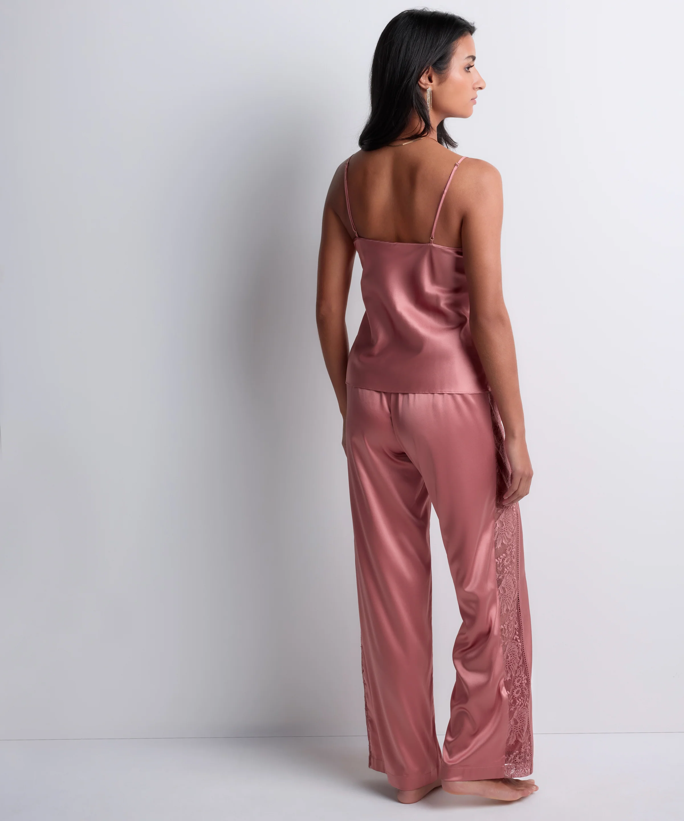 Midnight Whisper Top à fines bretelles Warm Pink - Image 5